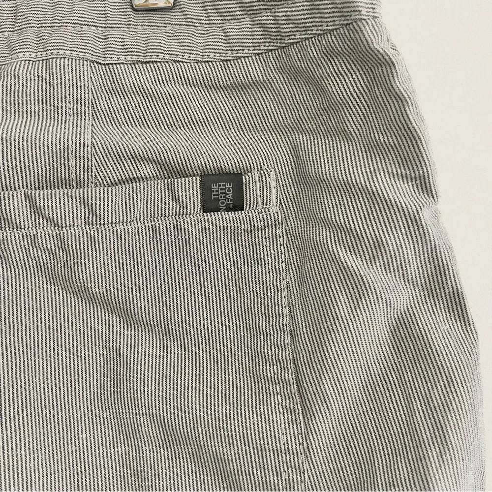 The North Face Women’s Gray White Pinstripe Casual Outdoor Pants Sz 16 India